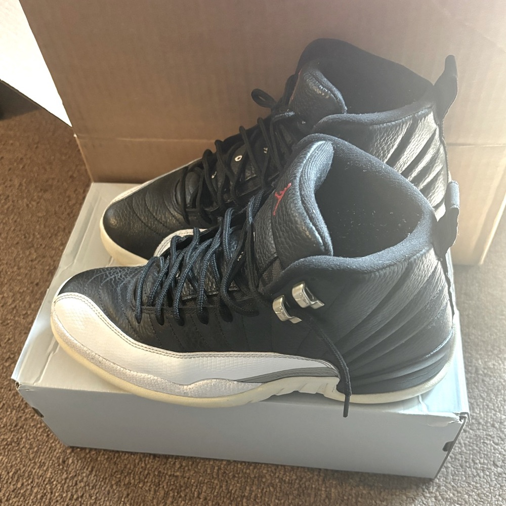 Air Jordan retro 12 “ Playoffs”